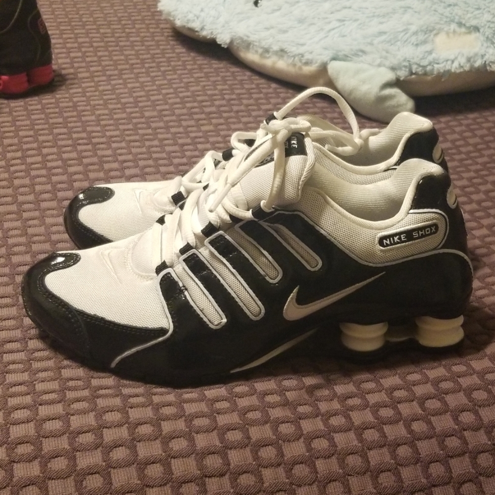 Nike shox